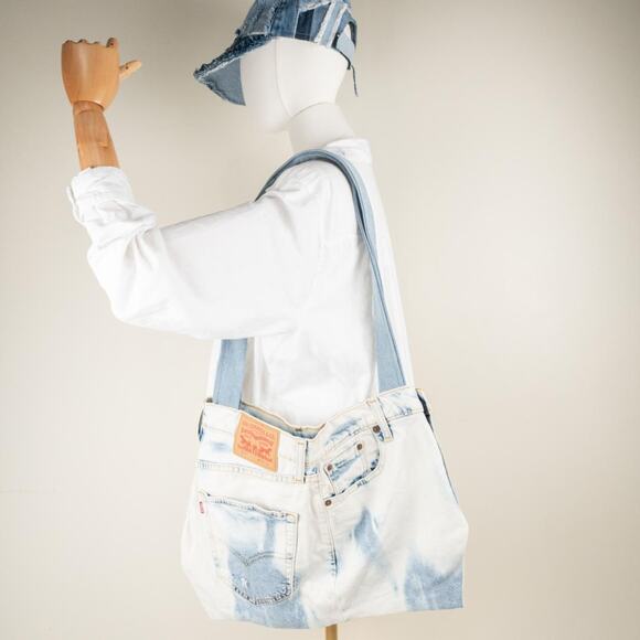 Upcycled denim levis tote bag - Picture 4 of 8